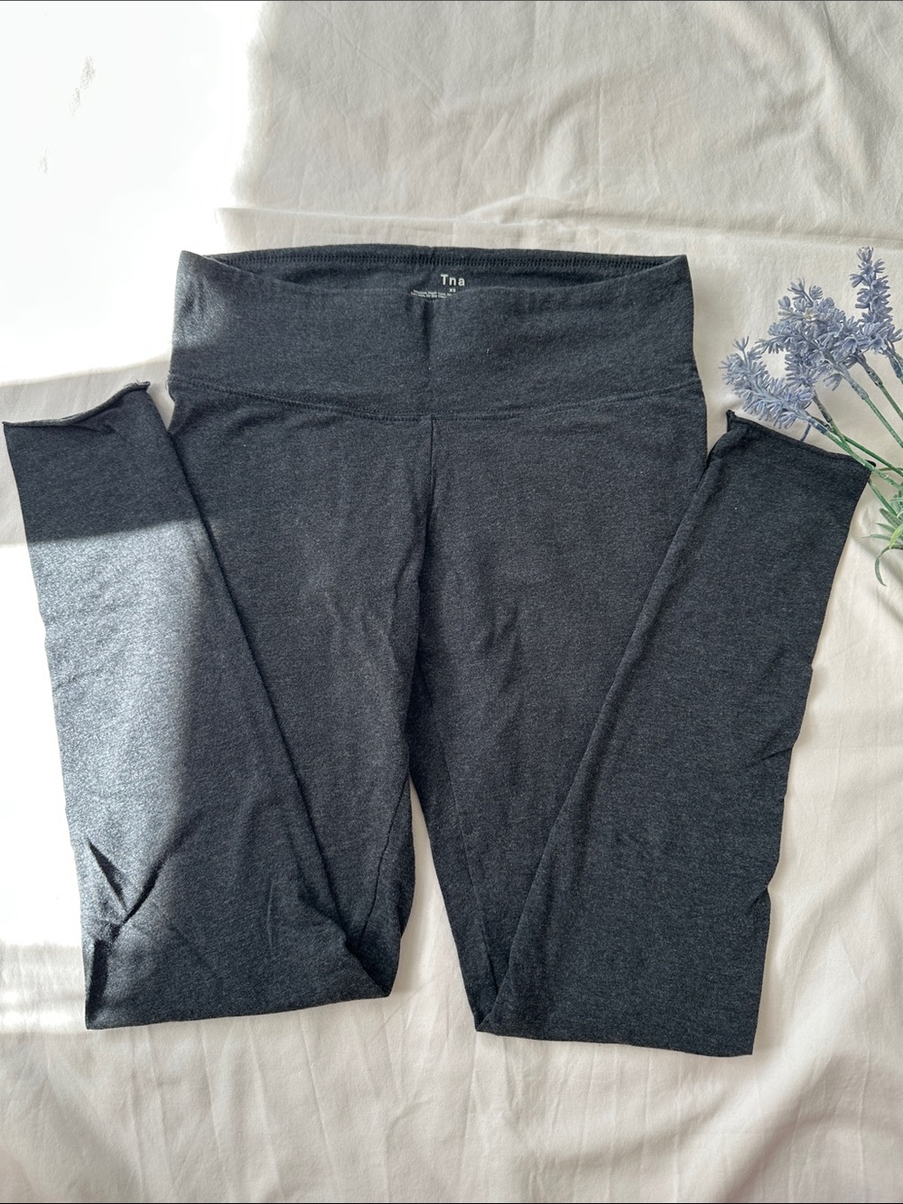TNA Dark Charcoal Mid-rise Leggings.